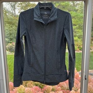 MPG women’s size small zipper-up jacket